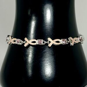 AVON 2010 Elegant Silver and Pink Fashion Bracelet